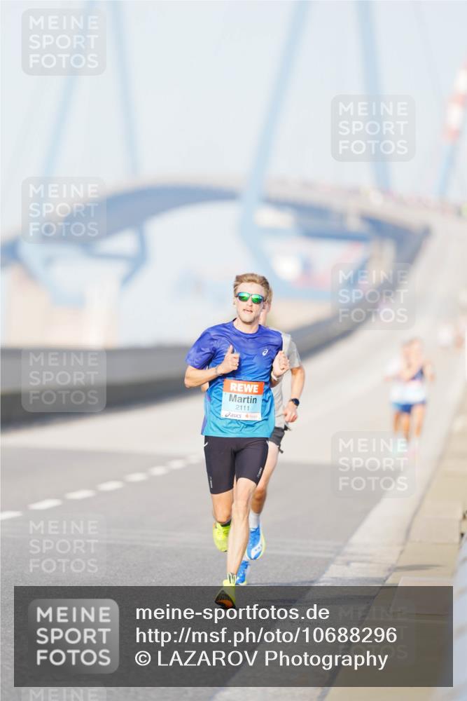 03.10.2026 - Köhlbrandbrückenlauf LAZAROV Photography http://msf.ph/oto/10688296 03.10.2026 09:34:38 Position 3 2111 meine-sportfotos.de