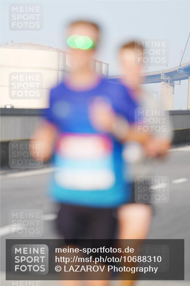 03.10.2026 - Köhlbrandbrückenlauf LAZAROV Photography http://msf.ph/oto/10688310 03.10.2026 09:34:44 Position 3  meine-sportfotos.de