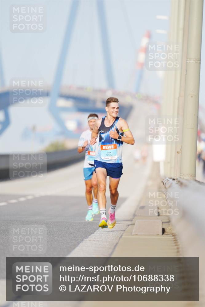 03.10.2026 - Köhlbrandbrückenlauf LAZAROV Photography http://msf.ph/oto/10688338 03.10.2026 09:34:53 Position 3 3735 meine-sportfotos.de