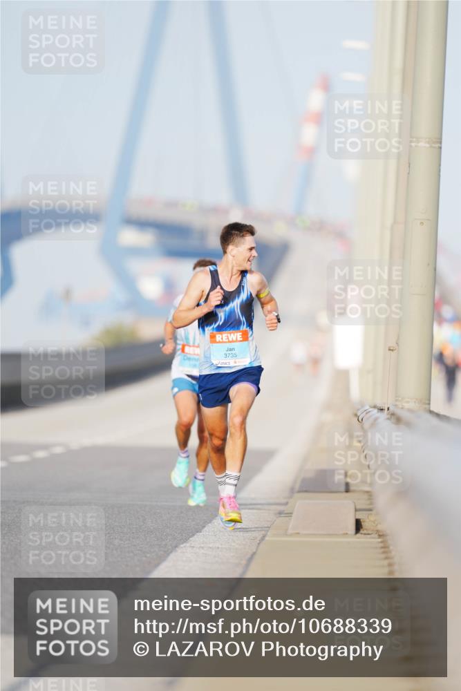 03.10.2026 - Köhlbrandbrückenlauf LAZAROV Photography http://msf.ph/oto/10688339 03.10.2026 09:34:53 Position 3 3735 meine-sportfotos.de
