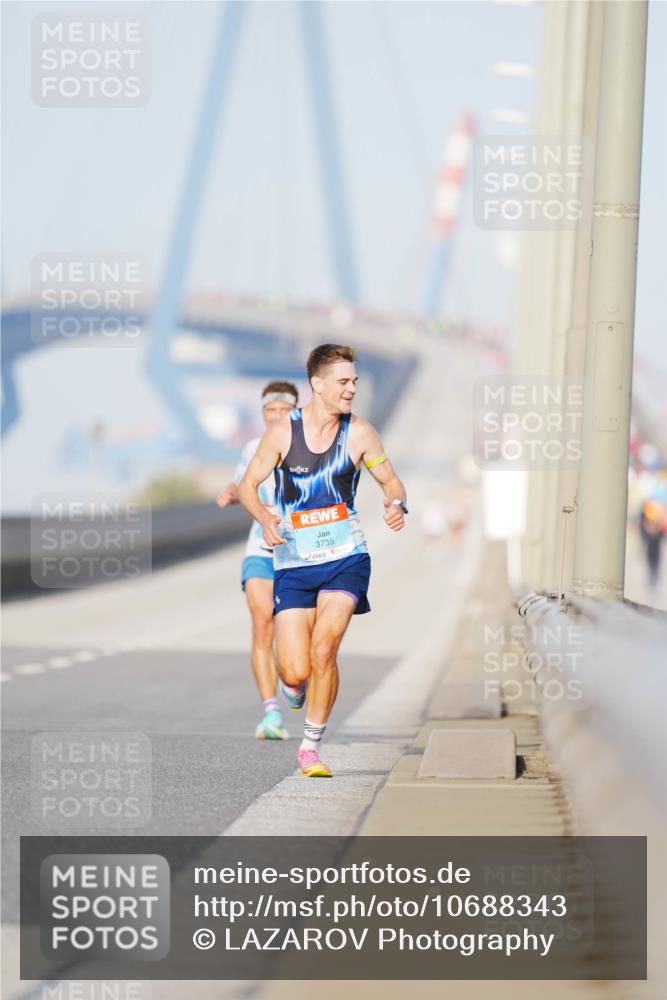03.10.2026 - Köhlbrandbrückenlauf LAZAROV Photography http://msf.ph/oto/10688343 03.10.2026 09:34:54 Position 3 3735 meine-sportfotos.de