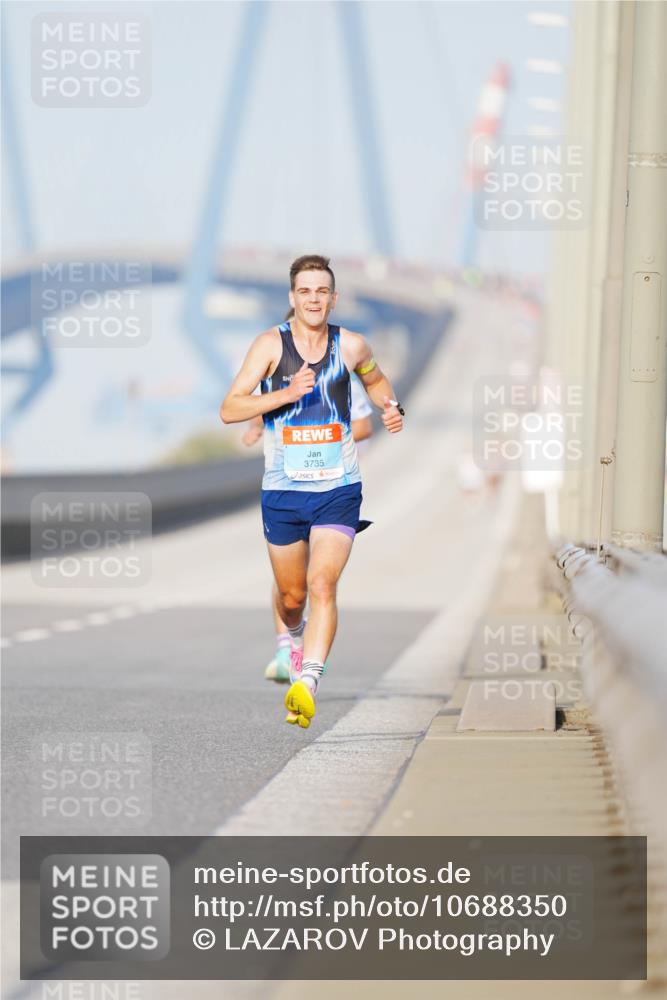 03.10.2026 - Köhlbrandbrückenlauf LAZAROV Photography http://msf.ph/oto/10688350 03.10.2026 09:34:54 Position 3 3735 meine-sportfotos.de