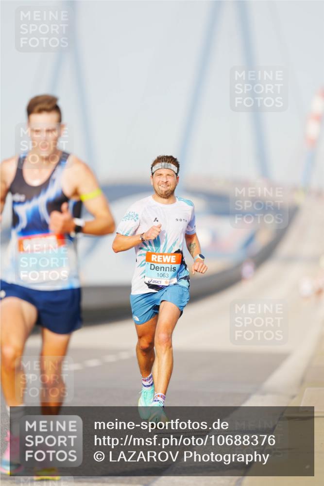 03.10.2026 - Köhlbrandbrückenlauf LAZAROV Photography http://msf.ph/oto/10688376 03.10.2026 09:34:58 Position 3 1063 meine-sportfotos.de