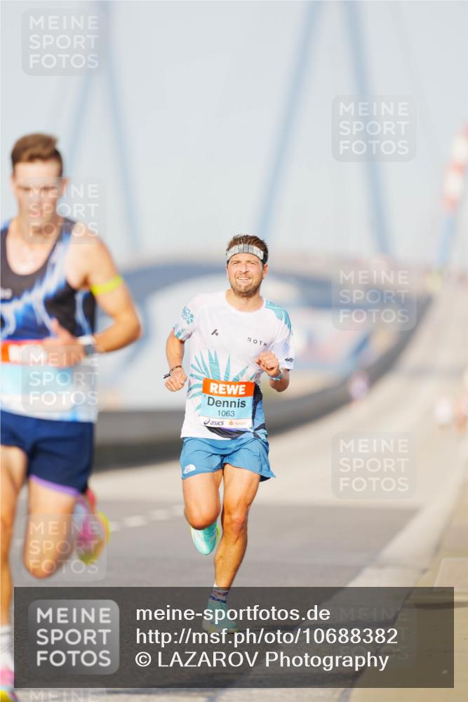 03.10.2026 - Köhlbrandbrückenlauf LAZAROV Photography http://msf.ph/oto/10688382 03.10.2026 09:34:58 Position 3 1063 meine-sportfotos.de