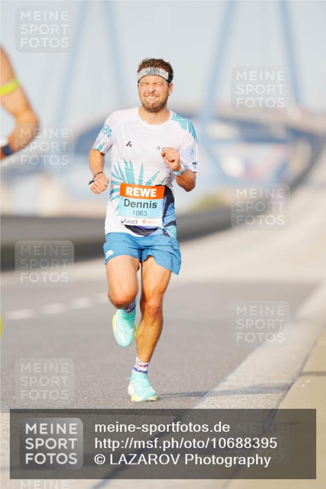 03.10.2026 - Köhlbrandbrückenlauf LAZAROV Photography http://msf.ph/oto/10688395 03.10.2026 09:35:00 Position 3 1063 meine-sportfotos.de