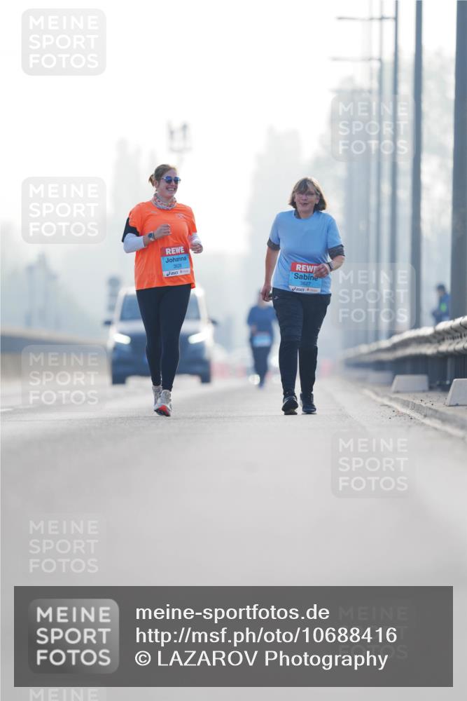 03.10.2026 - Köhlbrandbrückenlauf LAZAROV Photography http://msf.ph/oto/10688416 03.10.2026 09:35:27 Position 3 3628, 3627 meine-sportfotos.de