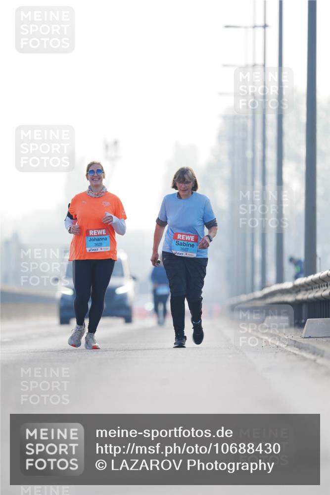 03.10.2026 - Köhlbrandbrückenlauf LAZAROV Photography http://msf.ph/oto/10688430 03.10.2026 09:35:30 Position 3 3628, 3627 meine-sportfotos.de