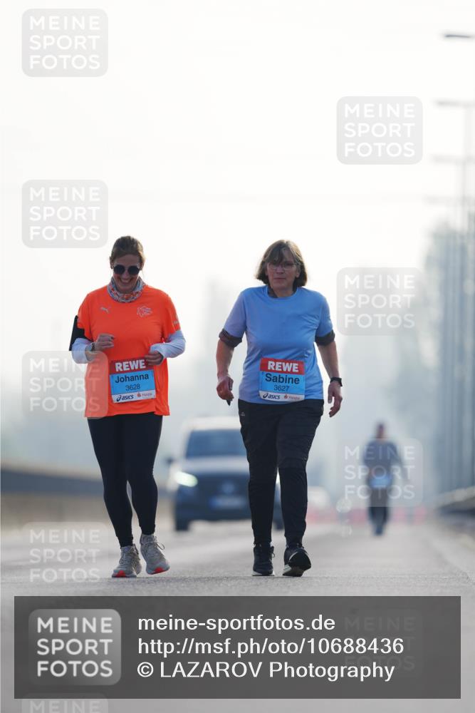 03.10.2026 - Köhlbrandbrückenlauf LAZAROV Photography http://msf.ph/oto/10688436 03.10.2026 09:35:36 Position 3 3628, 3627 meine-sportfotos.de