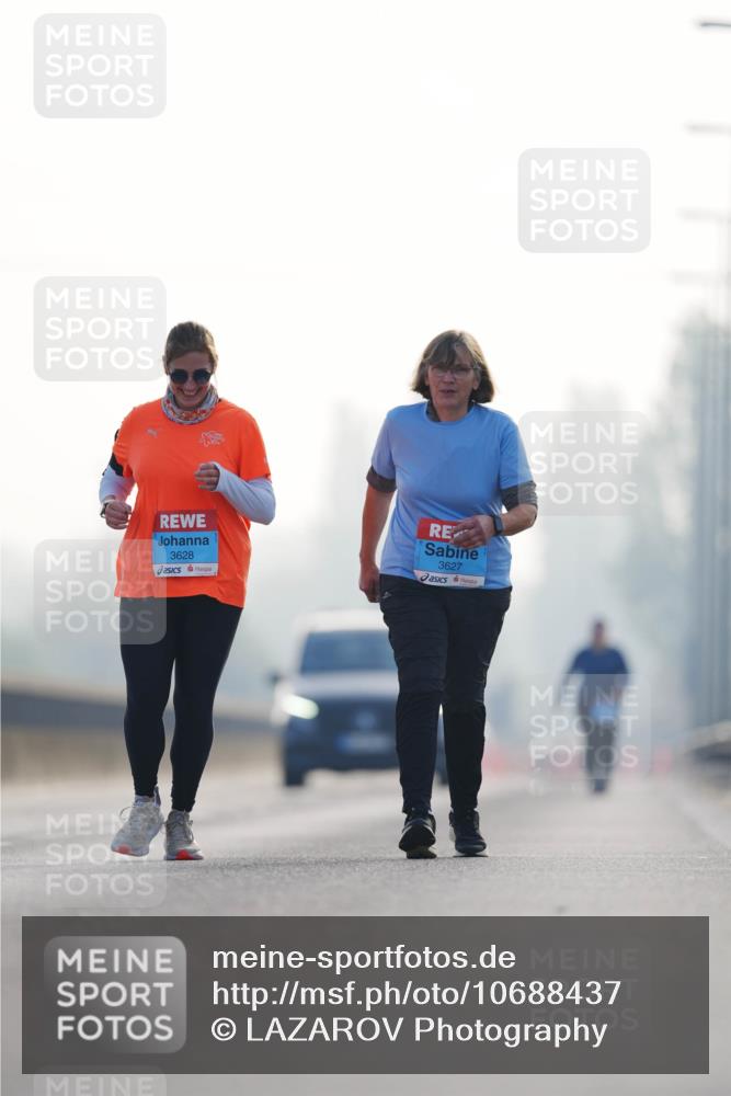 03.10.2026 - Köhlbrandbrückenlauf LAZAROV Photography http://msf.ph/oto/10688437 03.10.2026 09:35:37 Position 3 3628, 3627 meine-sportfotos.de