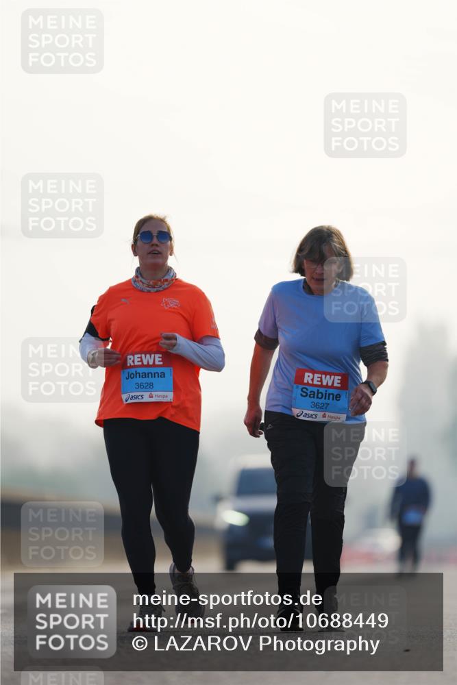 03.10.2026 - Köhlbrandbrückenlauf LAZAROV Photography http://msf.ph/oto/10688449 03.10.2026 09:35:41 Position 3 3628, 3627 meine-sportfotos.de