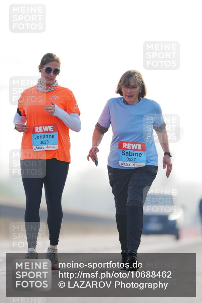 03.10.2026 - Köhlbrandbrückenlauf LAZAROV Photography http://msf.ph/oto/10688462 03.10.2026 09:35:43 Position 3 3628, 3627 meine-sportfotos.de