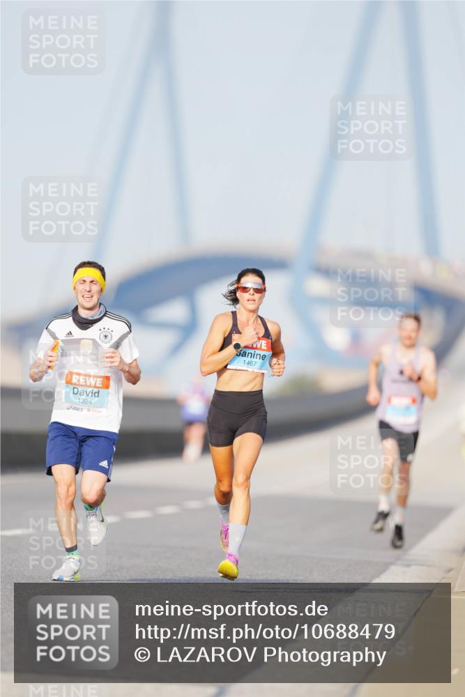 03.10.2026 - Köhlbrandbrückenlauf LAZAROV Photography http://msf.ph/oto/10688479 03.10.2026 09:35:52 Position 3 1324, 1467 meine-sportfotos.de