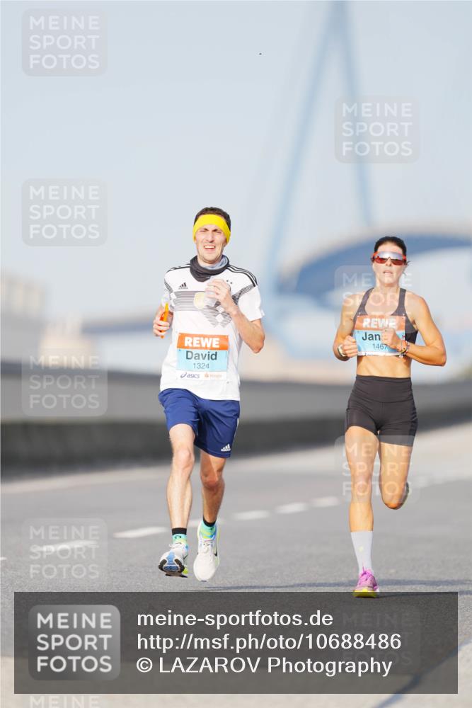 03.10.2026 - Köhlbrandbrückenlauf LAZAROV Photography http://msf.ph/oto/10688486 03.10.2026 09:35:53 Position 3 1324, 1467 meine-sportfotos.de