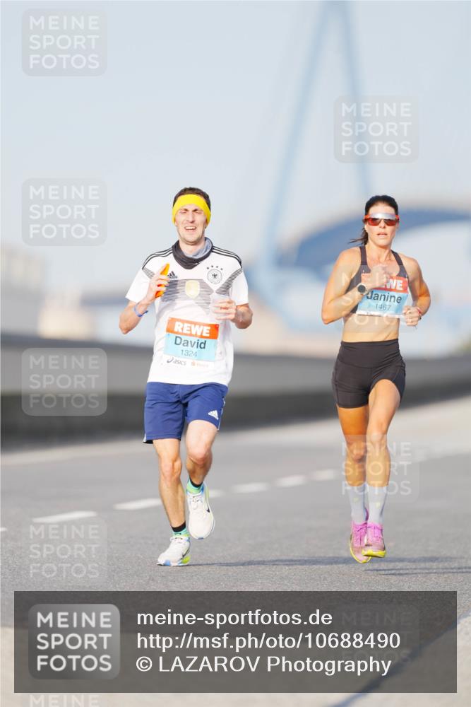 03.10.2026 - Köhlbrandbrückenlauf LAZAROV Photography http://msf.ph/oto/10688490 03.10.2026 09:35:53 Position 3 1324, 1467 meine-sportfotos.de