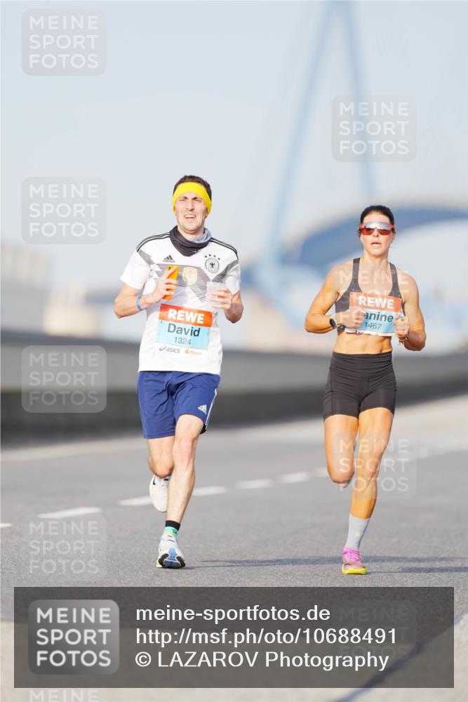 03.10.2026 - Köhlbrandbrückenlauf LAZAROV Photography http://msf.ph/oto/10688491 03.10.2026 09:35:53 Position 3 1324, 1467 meine-sportfotos.de