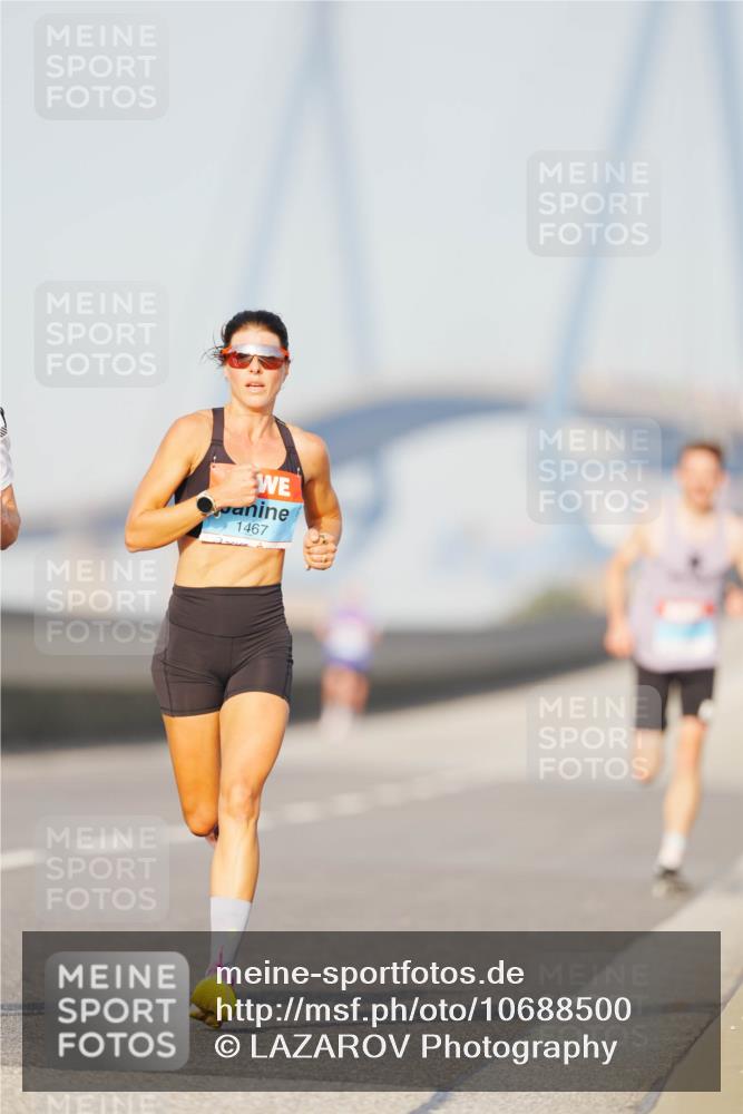03.10.2026 - Köhlbrandbrückenlauf LAZAROV Photography http://msf.ph/oto/10688500 03.10.2026 09:35:55 Position 3 1467 meine-sportfotos.de