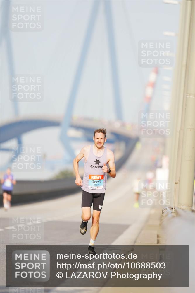 03.10.2026 - Köhlbrandbrückenlauf LAZAROV Photography http://msf.ph/oto/10688503 03.10.2026 09:35:55 Position 3 2107 meine-sportfotos.de
