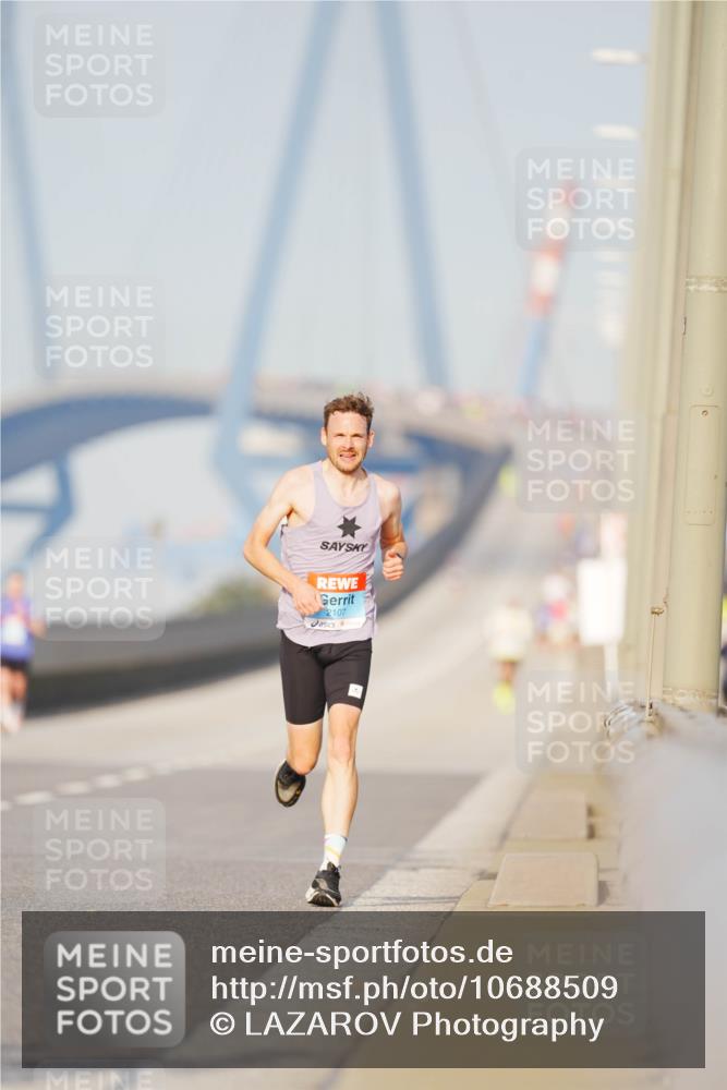 03.10.2026 - Köhlbrandbrückenlauf LAZAROV Photography http://msf.ph/oto/10688509 03.10.2026 09:35:56 Position 3 2107 meine-sportfotos.de