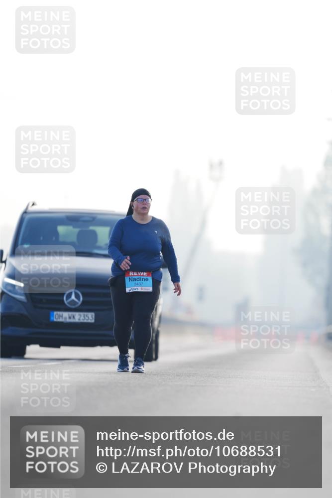 03.10.2026 - Köhlbrandbrückenlauf LAZAROV Photography http://msf.ph/oto/10688531 03.10.2026 09:36:16 Position 3 4, 2353, 3437 meine-sportfotos.de