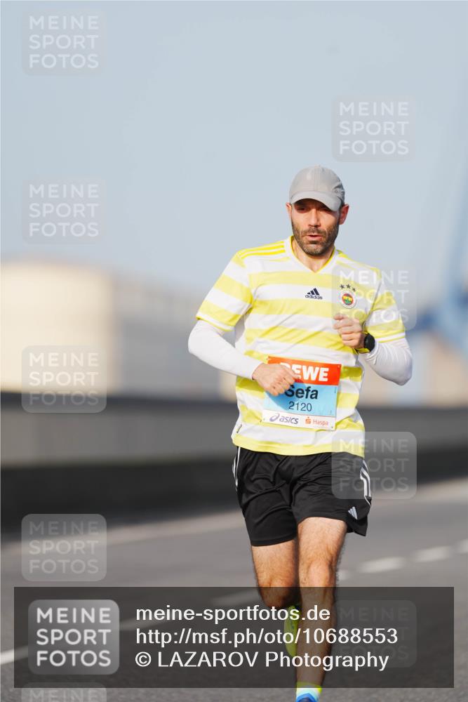 03.10.2026 - Köhlbrandbrückenlauf LAZAROV Photography http://msf.ph/oto/10688553 03.10.2026 09:36:37 Position 3 2120 meine-sportfotos.de