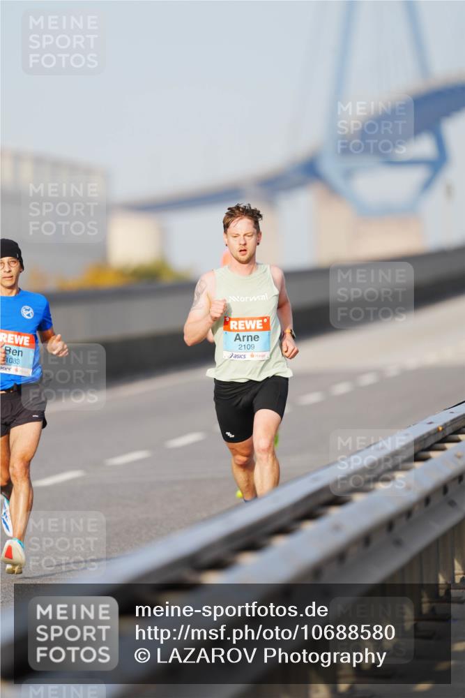 03.10.2026 - Köhlbrandbrückenlauf LAZAROV Photography http://msf.ph/oto/10688580 03.10.2026 09:36:56 Position 3 1083, 2109 meine-sportfotos.de