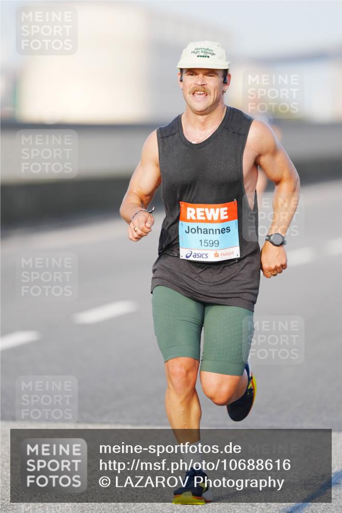 03.10.2026 - Köhlbrandbrückenlauf LAZAROV Photography http://msf.ph/oto/10688616 03.10.2026 09:37:27 Position 3 1599 meine-sportfotos.de
