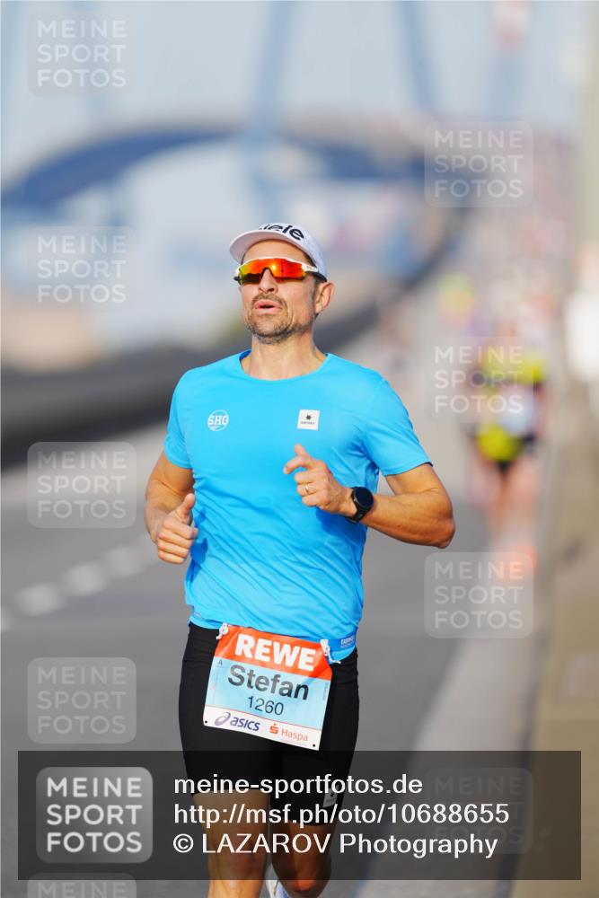 03.10.2026 - Köhlbrandbrückenlauf LAZAROV Photography http://msf.ph/oto/10688655 03.10.2026 09:39:01 Position 3 1260 meine-sportfotos.de
