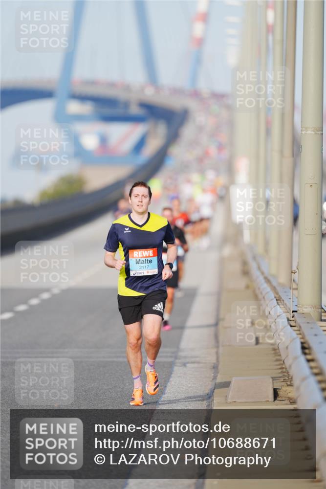 03.10.2026 - Köhlbrandbrückenlauf LAZAROV Photography http://msf.ph/oto/10688671 03.10.2026 09:39:08 Position 3 2117 meine-sportfotos.de