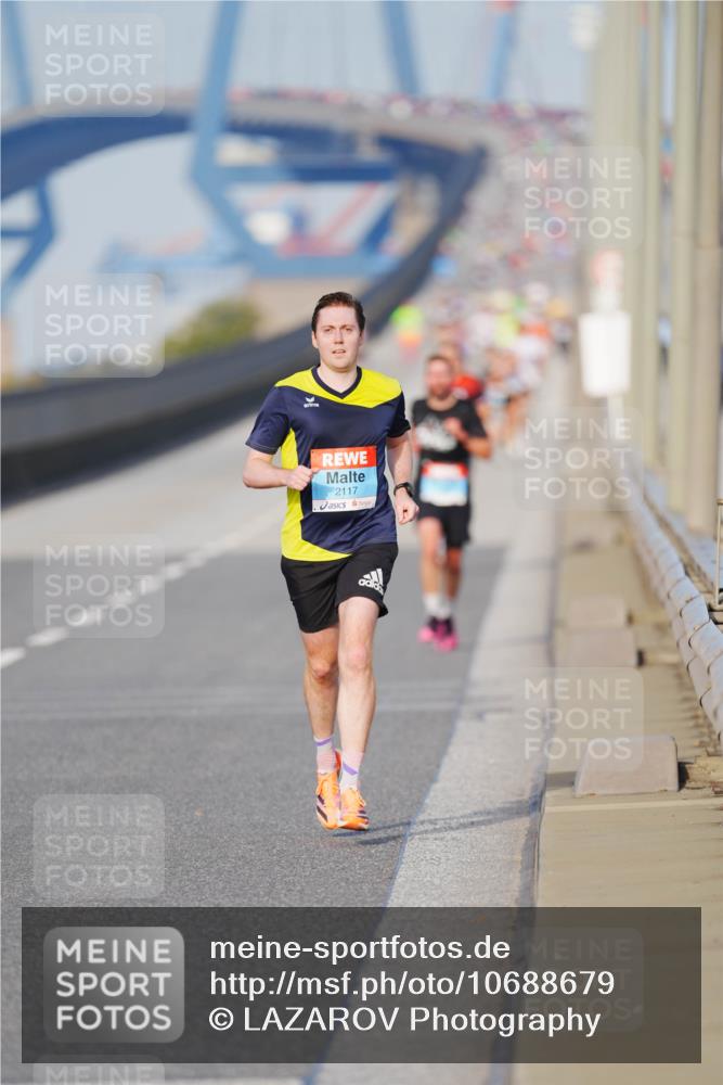 03.10.2026 - Köhlbrandbrückenlauf LAZAROV Photography http://msf.ph/oto/10688679 03.10.2026 09:39:09 Position 3 2117 meine-sportfotos.de