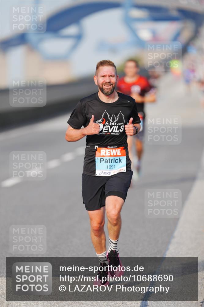 03.10.2026 - Köhlbrandbrückenlauf LAZAROV Photography http://msf.ph/oto/10688690 03.10.2026 09:39:20 Position 3 6, 66, 1091 meine-sportfotos.de