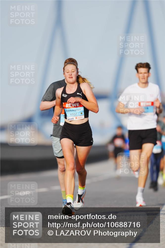 03.10.2026 - Köhlbrandbrückenlauf LAZAROV Photography http://msf.ph/oto/10688716 03.10.2026 09:39:44 Position 3 1507 meine-sportfotos.de