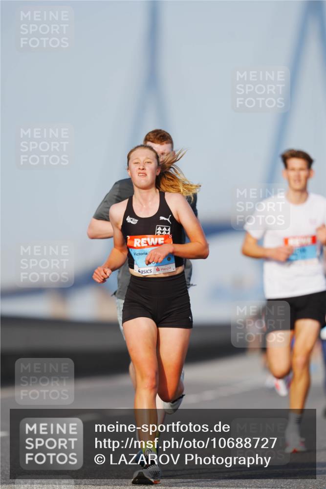 03.10.2026 - Köhlbrandbrückenlauf LAZAROV Photography http://msf.ph/oto/10688727 03.10.2026 09:39:45 Position 3 30 meine-sportfotos.de
