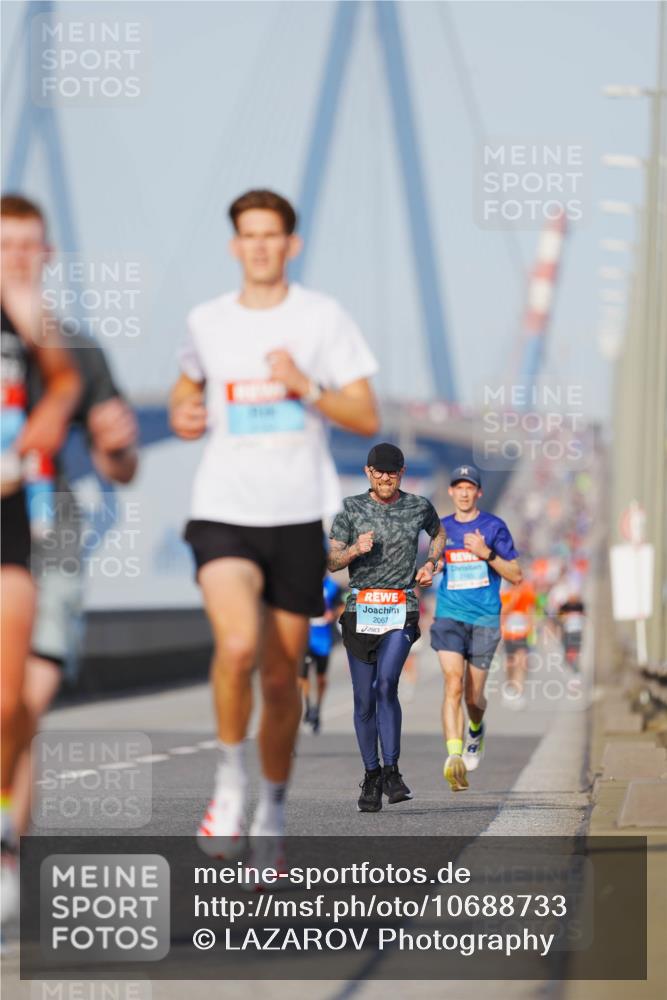03.10.2026 - Köhlbrandbrückenlauf LAZAROV Photography http://msf.ph/oto/10688733 03.10.2026 09:39:46 Position 3 2067 meine-sportfotos.de