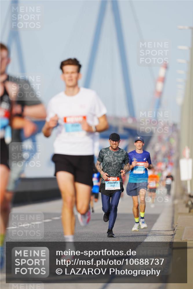 03.10.2026 - Köhlbrandbrückenlauf LAZAROV Photography http://msf.ph/oto/10688737 03.10.2026 09:39:46 Position 3 2067 meine-sportfotos.de