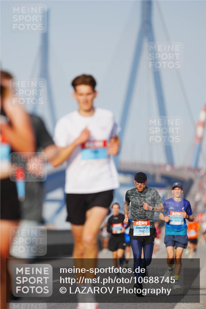 03.10.2026 - Köhlbrandbrückenlauf LAZAROV Photography http://msf.ph/oto/10688745 03.10.2026 09:39:47 Position 3 2067 meine-sportfotos.de