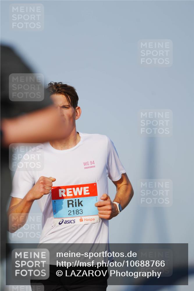 03.10.2026 - Köhlbrandbrückenlauf LAZAROV Photography http://msf.ph/oto/10688766 03.10.2026 09:39:50 Position 3 94, 2183 meine-sportfotos.de
