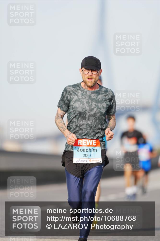 03.10.2026 - Köhlbrandbrückenlauf LAZAROV Photography http://msf.ph/oto/10688768 03.10.2026 09:39:53 Position 3 2067 meine-sportfotos.de