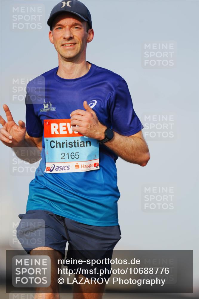 03.10.2026 - Köhlbrandbrückenlauf LAZAROV Photography http://msf.ph/oto/10688776 03.10.2026 09:39:58 Position 3 2165 meine-sportfotos.de