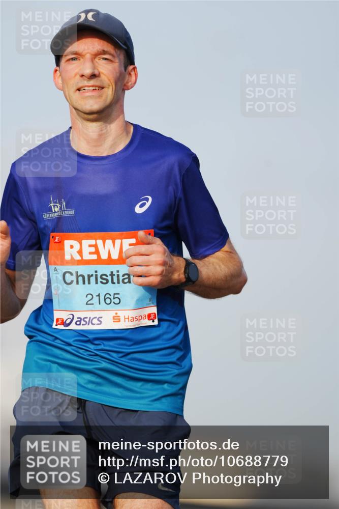 03.10.2026 - Köhlbrandbrückenlauf LAZAROV Photography http://msf.ph/oto/10688779 03.10.2026 09:39:58 Position 3 25, 2165 meine-sportfotos.de