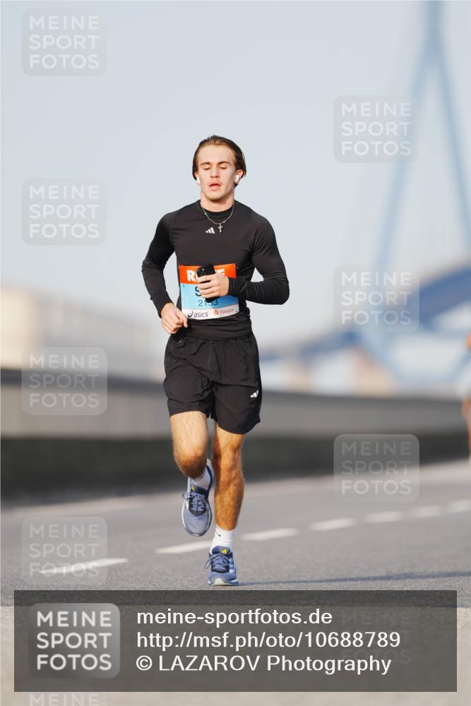 03.10.2026 - Köhlbrandbrückenlauf LAZAROV Photography http://msf.ph/oto/10688789 03.10.2026 09:40:00 Position 3 2153 meine-sportfotos.de