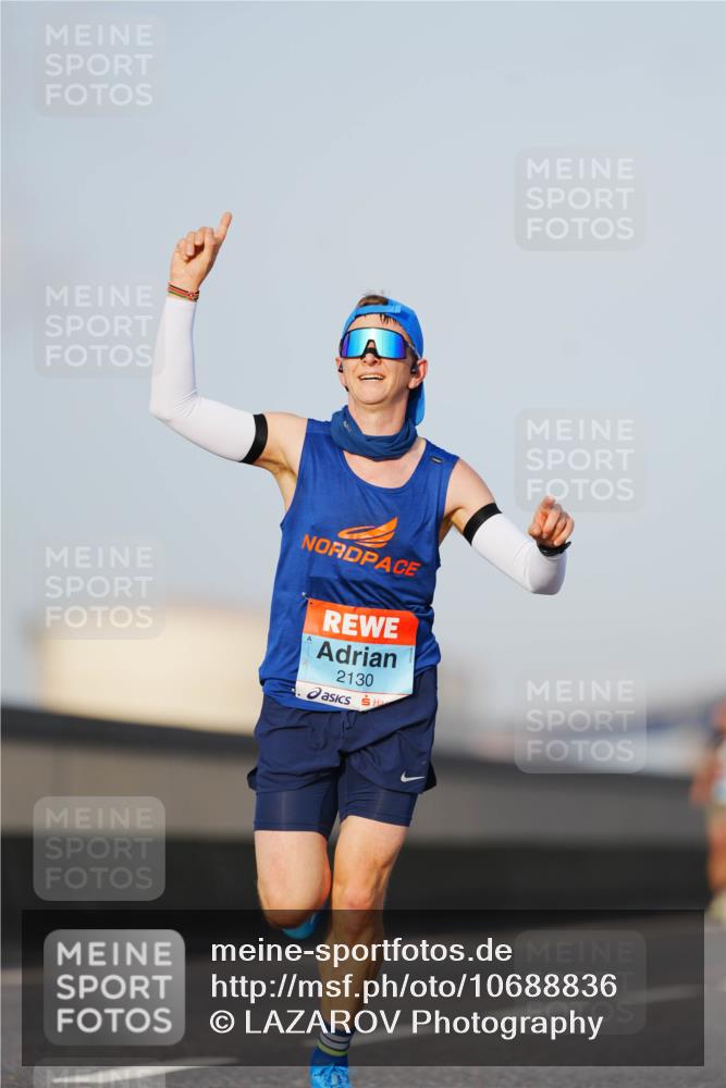 03.10.2026 - Köhlbrandbrückenlauf LAZAROV Photography http://msf.ph/oto/10688836 03.10.2026 09:40:12 Position 3 2130 meine-sportfotos.de