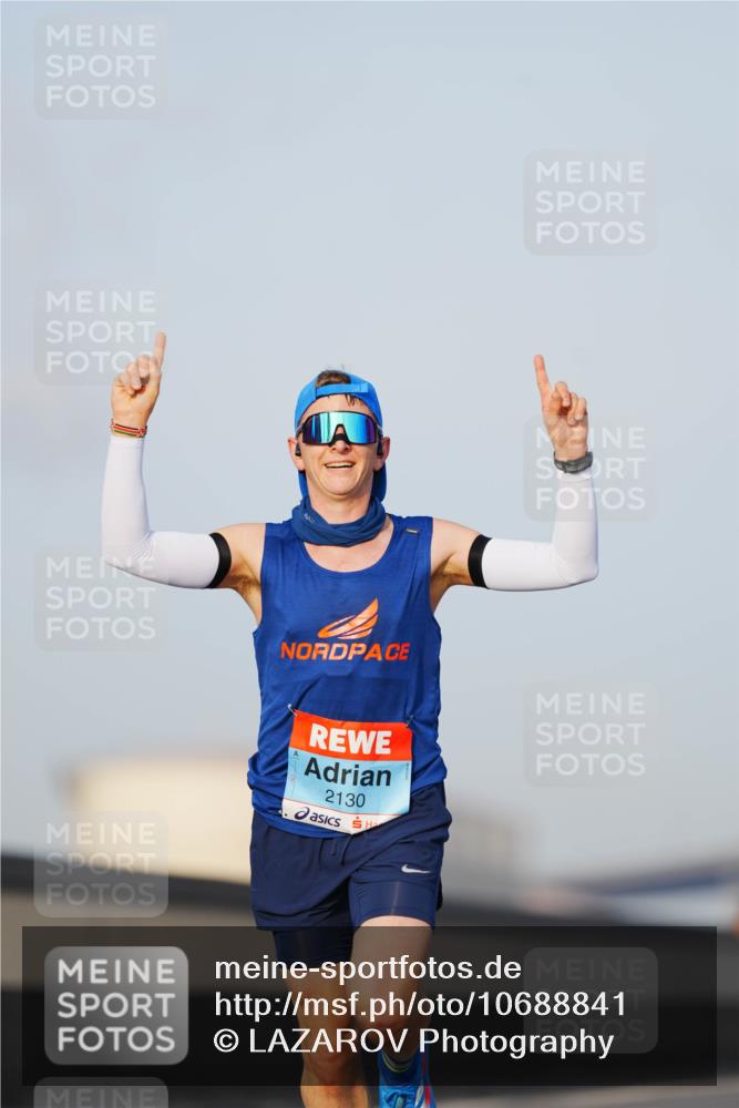 03.10.2026 - Köhlbrandbrückenlauf LAZAROV Photography http://msf.ph/oto/10688841 03.10.2026 09:40:12 Position 3 2130 meine-sportfotos.de