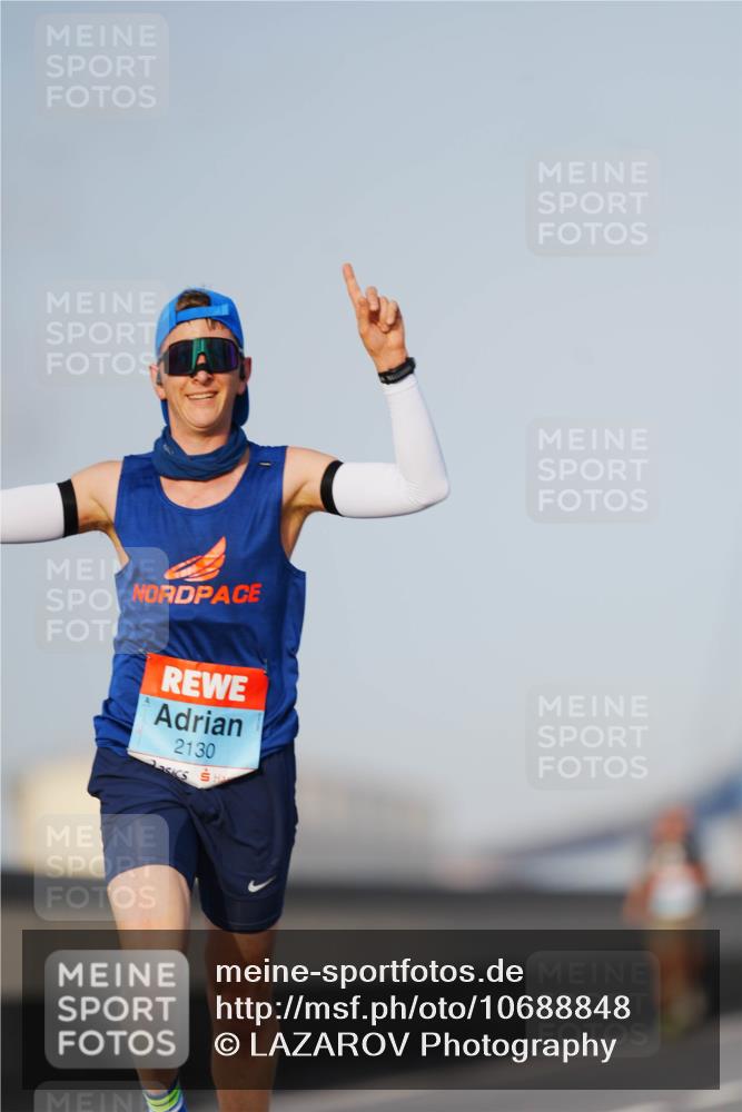 03.10.2026 - Köhlbrandbrückenlauf LAZAROV Photography http://msf.ph/oto/10688848 03.10.2026 09:40:12 Position 3 2130 meine-sportfotos.de