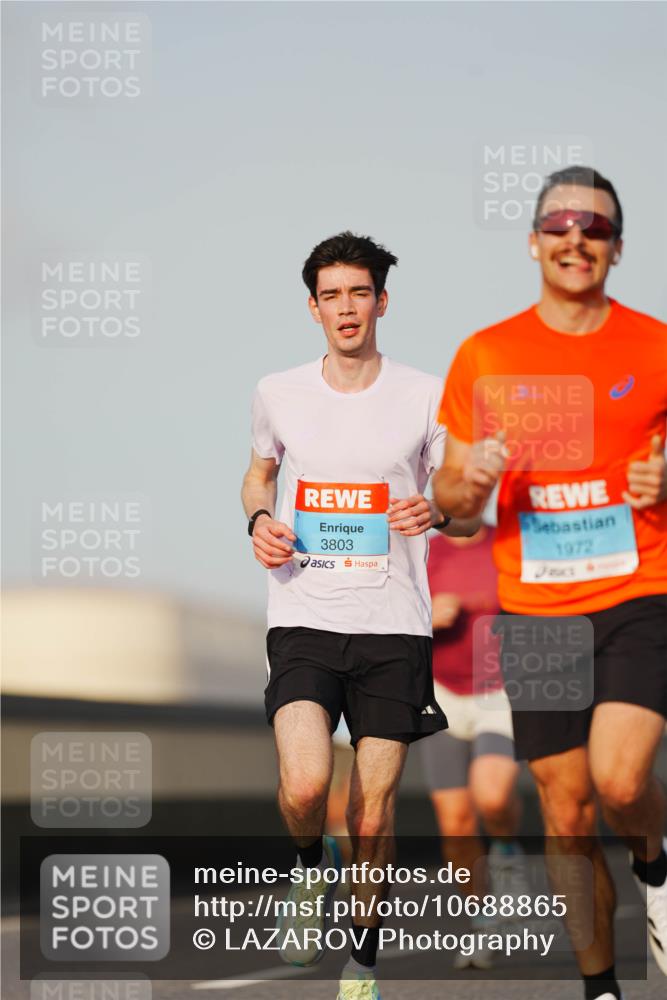 03.10.2026 - Köhlbrandbrückenlauf LAZAROV Photography http://msf.ph/oto/10688865 03.10.2026 09:40:18 Position 3 3803, 1972 meine-sportfotos.de