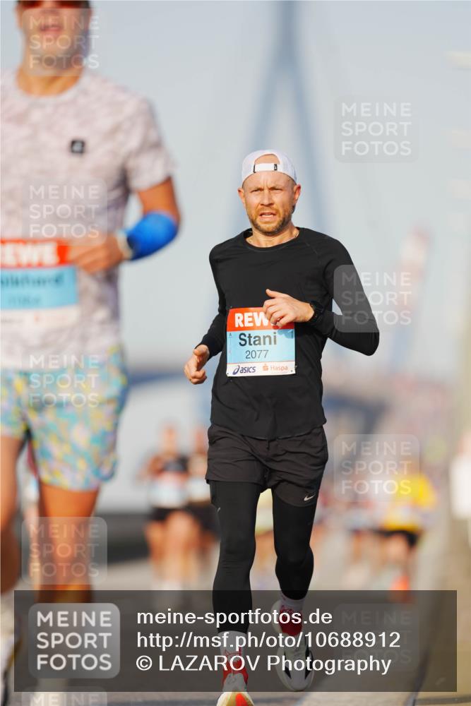 03.10.2026 - Köhlbrandbrückenlauf LAZAROV Photography http://msf.ph/oto/10688912 03.10.2026 09:40:26 Position 3 2077 meine-sportfotos.de