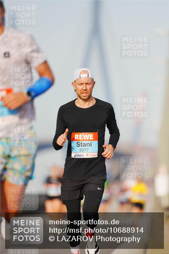 03.10.2026 - Köhlbrandbrückenlauf LAZAROV Photography http://msf.ph/oto/10688914 03.10.2026 09:40:26 Position 3 2077 meine-sportfotos.de