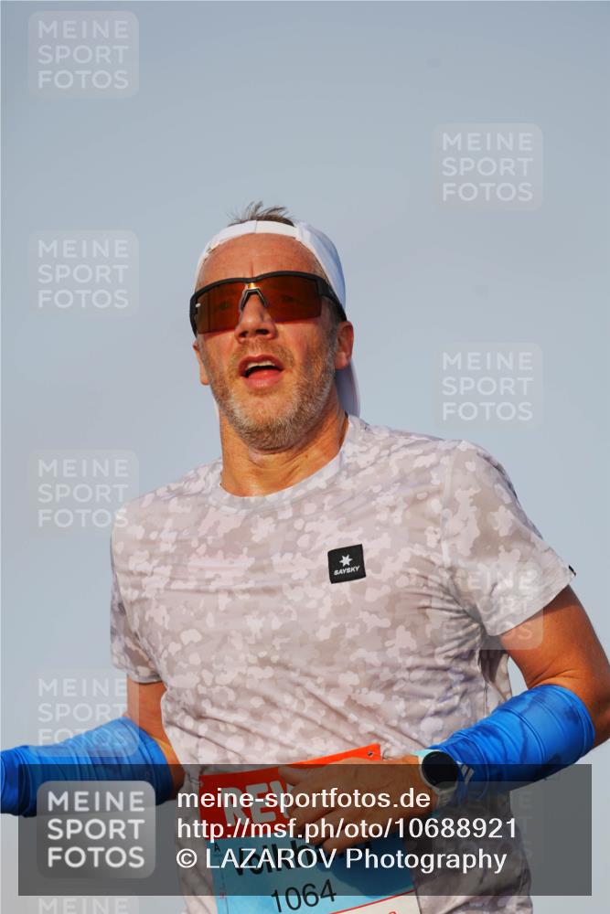 03.10.2026 - Köhlbrandbrückenlauf LAZAROV Photography http://msf.ph/oto/10688921 03.10.2026 09:40:27 Position 3 1064 meine-sportfotos.de