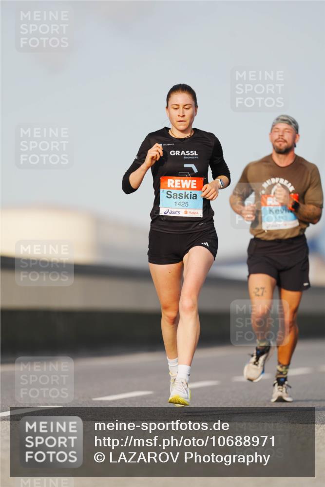 03.10.2026 - Köhlbrandbrückenlauf LAZAROV Photography http://msf.ph/oto/10688971 03.10.2026 09:40:37 Position 3 1425, 1413, 27 meine-sportfotos.de