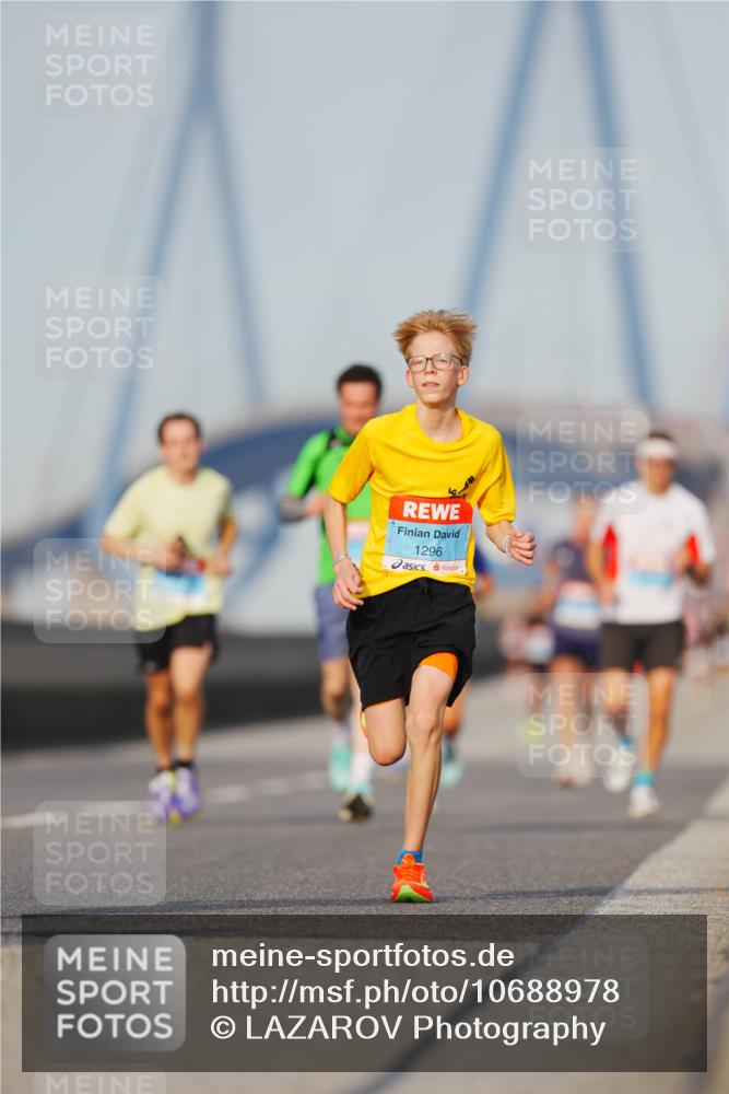 03.10.2026 - Köhlbrandbrückenlauf LAZAROV Photography http://msf.ph/oto/10688978 03.10.2026 09:40:39 Position 3 1296 meine-sportfotos.de