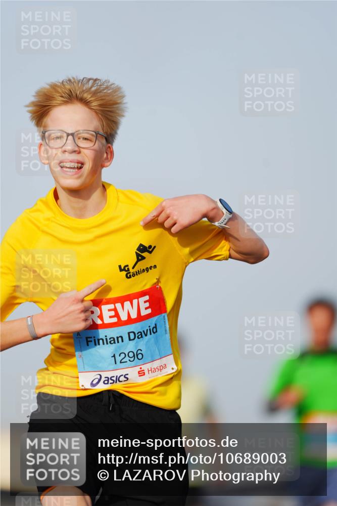 03.10.2026 - Köhlbrandbrückenlauf LAZAROV Photography http://msf.ph/oto/10689003 03.10.2026 09:40:44 Position 3 1296 meine-sportfotos.de